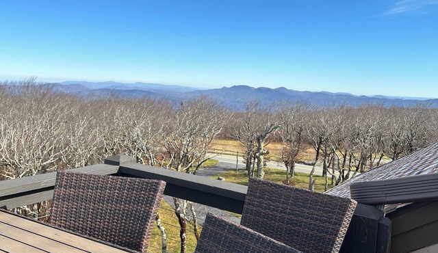 OZ412 Discounted Concert Packages! Luxe Bch Mt Escape Views & Hot tub