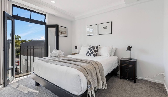 Parnell Apartment - Auckland City Fringe, Stylish 1 bedroom with carpark