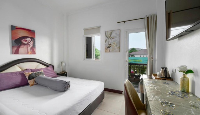 Passion Nai Harn Guesthouse