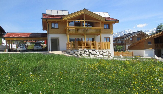 Penthouse apartment near Zell am See 6pers swimming pond sauna garden dogs allowed