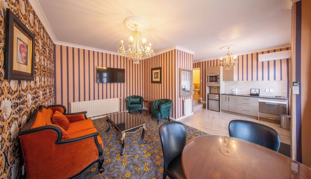 Prince's Gate Hotel