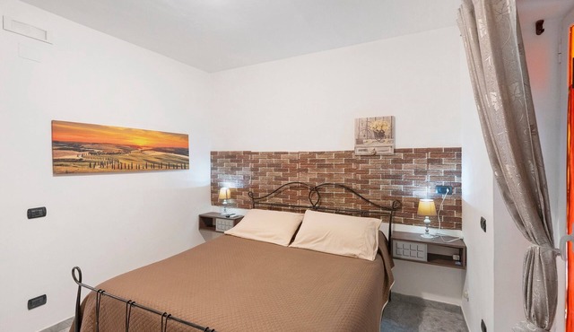 Quadruple Room Dell'Arco Romano with Private Terrace, Wi-Fi & Air Conditioning