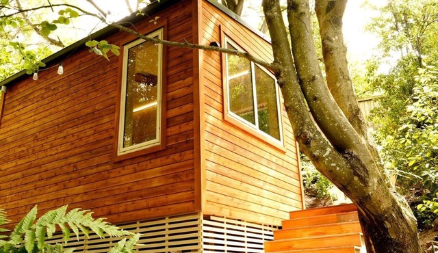 Quiet Private Cabin with Forest Spa Escape Near Bushland | Queenstown, New Zealand