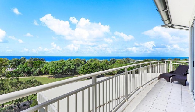 Rare 2BR Penthouse in Salt Beach Resort by uHoliday