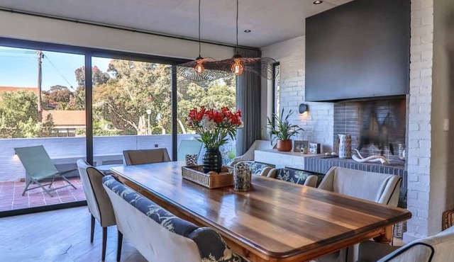 Reservoir House | Elegant design | Easy living!