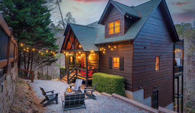 Riverfront+Views+Fire Pit+Music Touches+pool table+Fire place