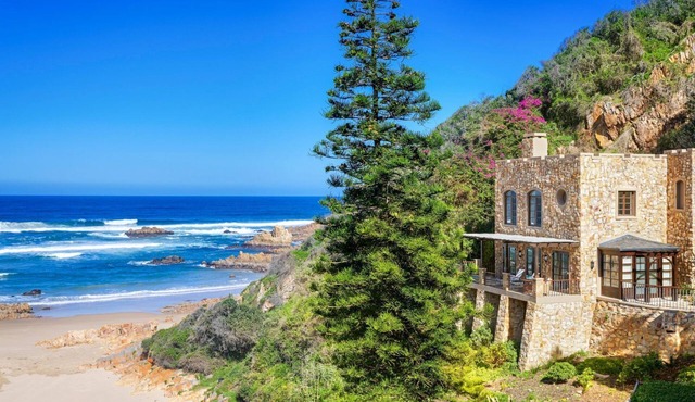 Romantiese House - One Bedroom Castle, Sleeps 2