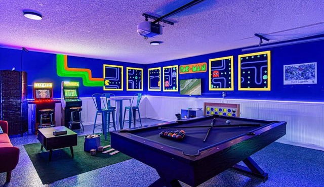 Saltwater Pool, Arcade & Hot Tub - Steps to Beach in St. Augustine