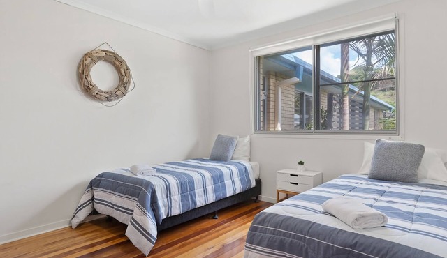 Sea Whisper - Lennox Head Village