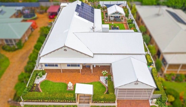 Seaside Luxury Oasis | 4 Bedrooms | Central Air Conditioning