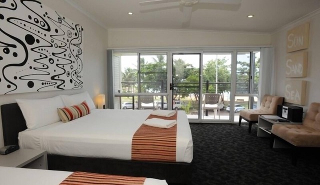 Shoredrive Motel