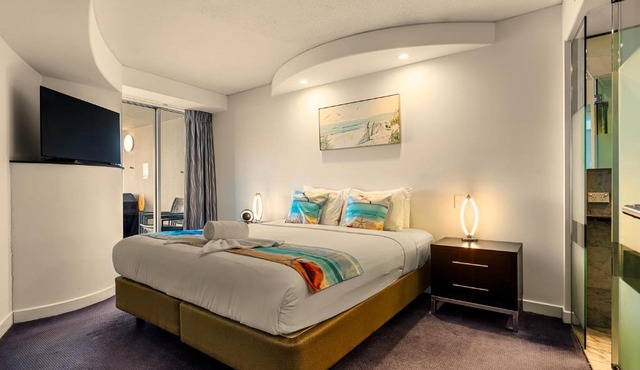 Sirocco Mooloolaba Oceanfront Luxury Sub-Penthouse 9th floor-Sleeps 6