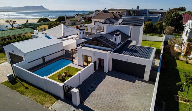 Sitari on Sea | Pool | Sea views | Kleinmond