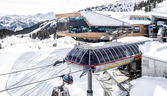 Ski-in ski-out chalet with private sauna