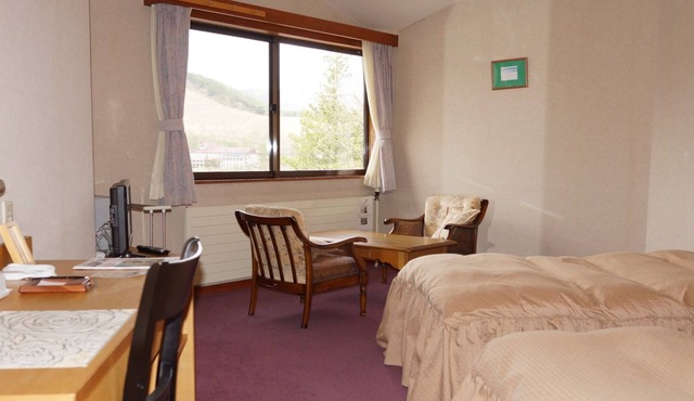 Slightly spacious semidouble room 2 meals includ / Chino Nagano