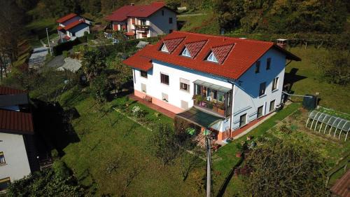 Sobe Černilogar in Tolmin