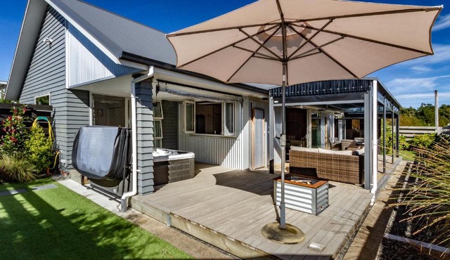 Spa Pool Serenity - National Park Holiday Home