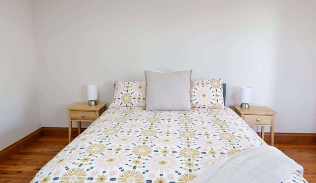 Spacious 3-Bed Home in Central Tenterfield
