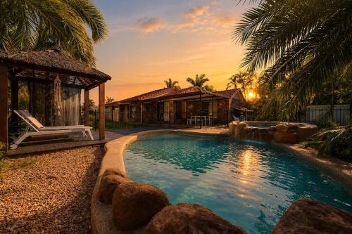 Spacious 4 Bedroom Family Retreat Townsville