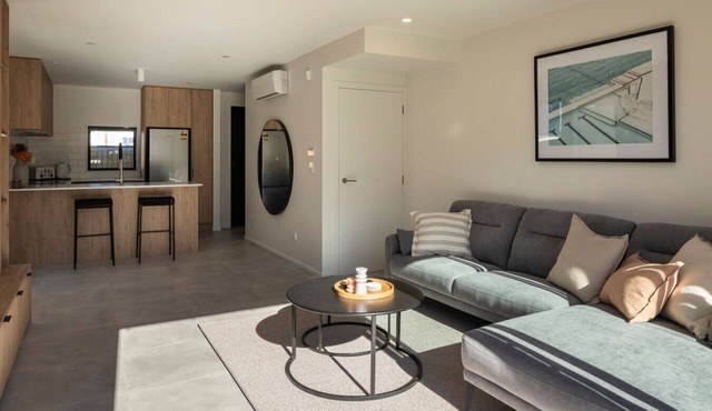 Spacious Central Townhouse – Perfect for All