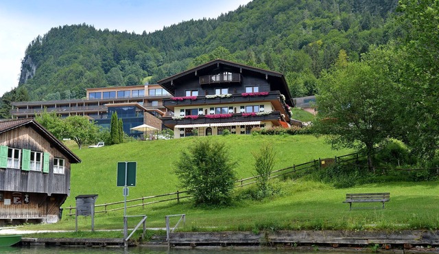 Spacious Holiday Home with a view of Thiersee