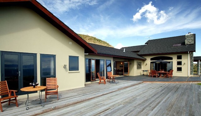 Spacious Suite Ideal for a Relaxing Getaway in Nelson, New Zealand
