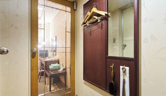 Standardroom without meals Double room on the Fukui castle ruins side/Fukui Fukui