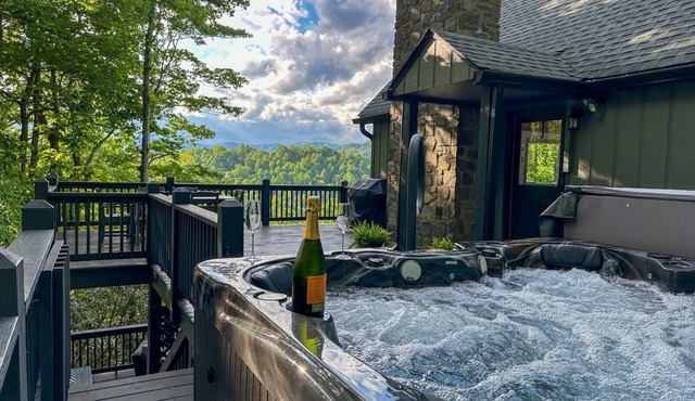 Star View Cabin HOT TUB*Pets Ok*Long Range Views*K K Q 4TB