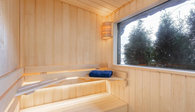 Stylish chalet in alpine chic with sauna
