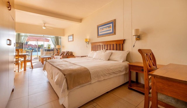 Stylish Stay | Terrace | Marina View