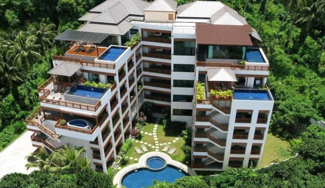 Surin Sabai, Surin Beach & cafés 4 km ~ Patong C131