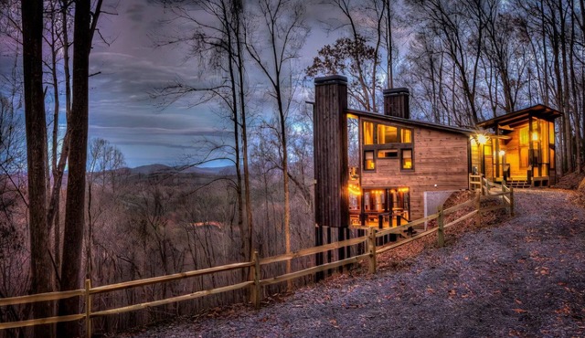 The Day Hike | 3BR Modern Cabin in Blue Ridge, GA