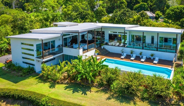 Tropical Hideaway (Pet Friendly)