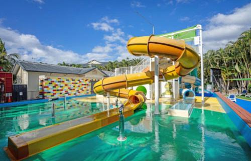 Turtle Beach Tropical Bliss in Gold Coast