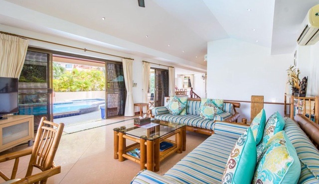 Two Luxury Villas, each with own Pool and Chef (Villa Jasmine and Villa Malee)