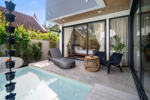 V191 4BR Villa With Salt Pool & Tropical Garden