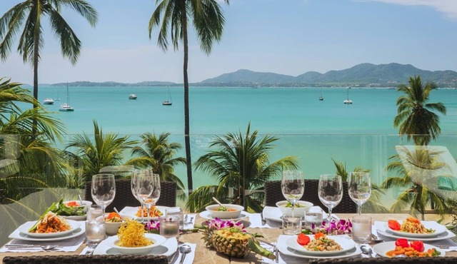 Villa Nirvana - Tropical Chic Oceanview 4BR Haven with a Shared Beachfront Pool