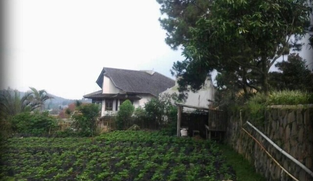 Villa Notes from the mountains in Bandung Barat
