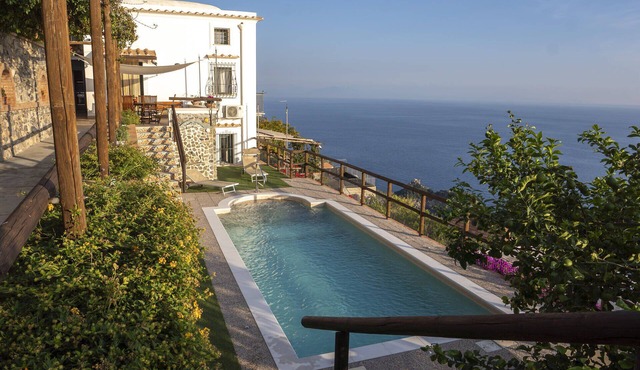 Villa Sunrise, pool and seaview in Amalfi Coast