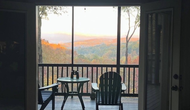 Welcome to Painted Summit Cabin. Natures Escape
