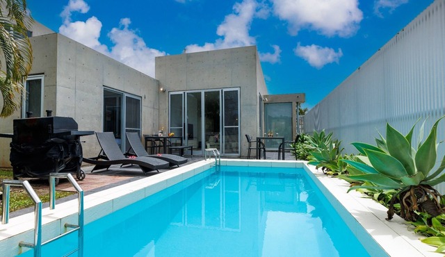 With pool BBQ grill Reserve a stylish 4LDK resort mansion surrounded by nature in Okinawa/Nakagami-gun Okinawa