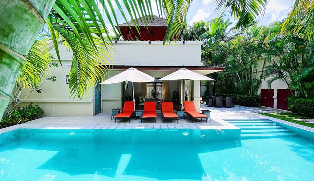 Wonderful 3br 380sqm Pool Villa Walk To Bangtao Beach and Catch club