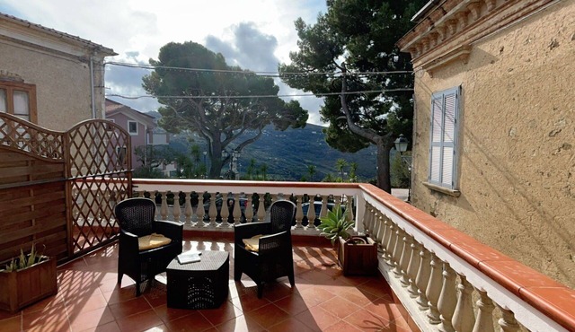Wonderful villa for 4 guests with TV, terrace and panoramic view in Torchiara