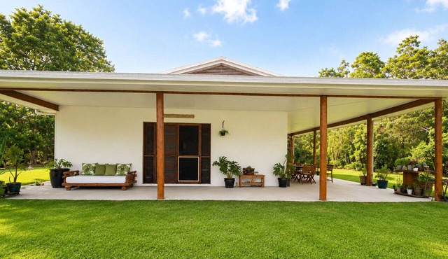 Wonga tropical house - remote paradise/family and pet friendly! in Wonga Beach