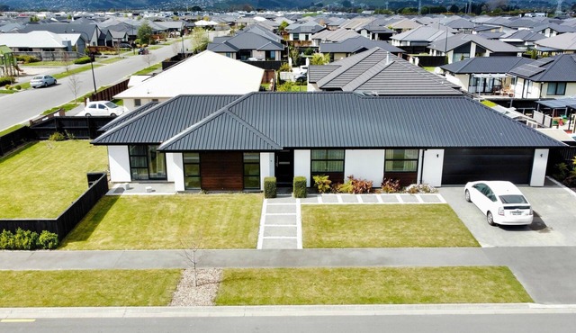 Your Private Modern Escape | Entire House Retreat
