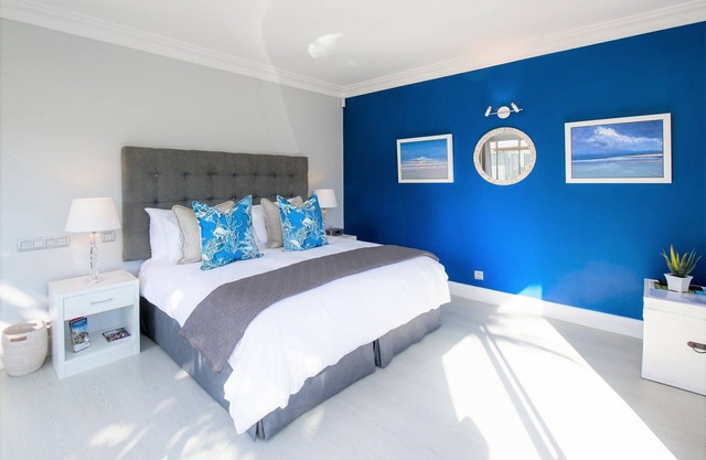 LUXURY SUITE OCEAN BREEZE - SUNSET BEACH