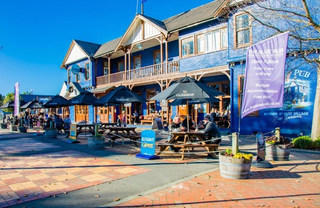 The Pub 