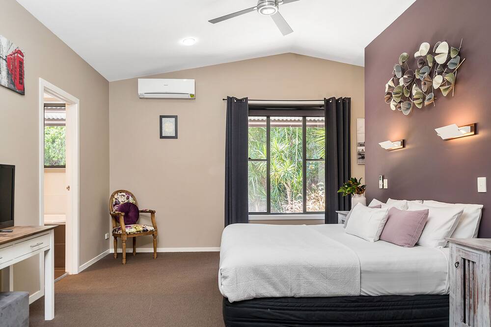 Lennox Head Villa | A PERFECT STAY - Lennox Unique Coastal Retreat