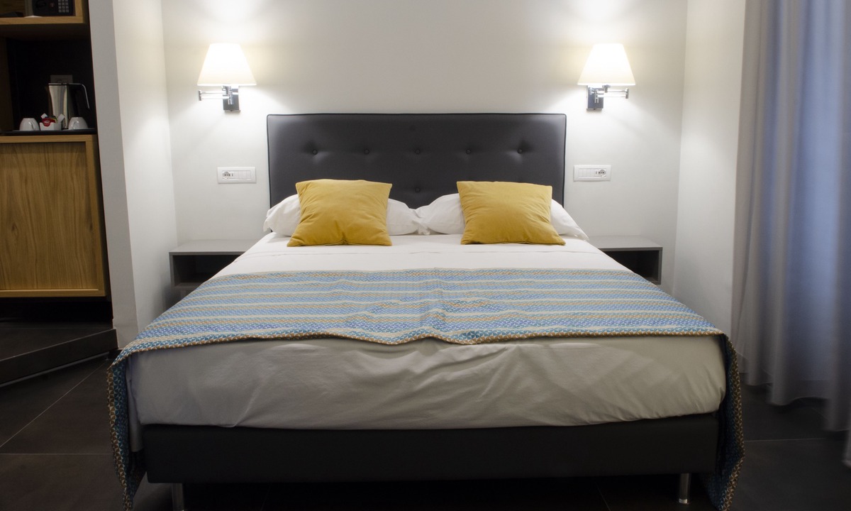 Naples City Centre Bed & Breakfast | Napoli Svelata