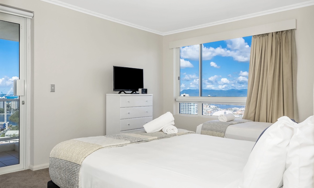 Main Beach Apartment | Oscar on Main Resort